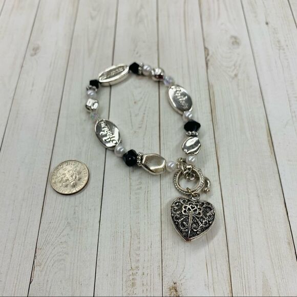Affirmation Heart Charm Bracelet - Picture 1 of 3